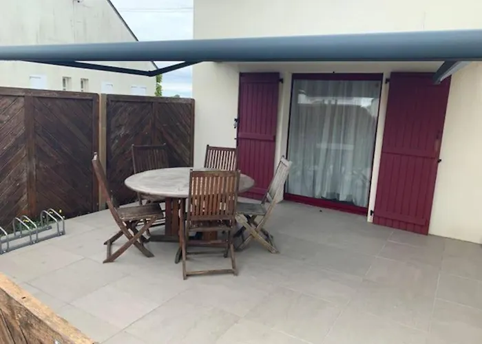 Maison 50 M De La Valentin, Vue Sur *